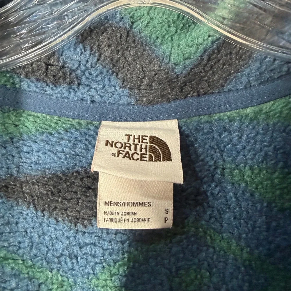 The North Face Mens Gordon Lyons 1/4 Zip Fleece Aztec Blue Green NF0A3YRB Small